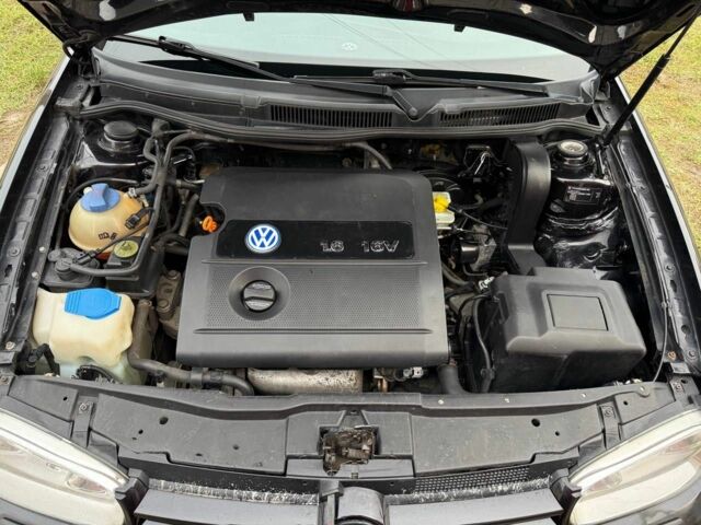 Чорний Фольксваген Гольф, об'ємом двигуна 1.6 л та пробігом 340 тис. км за 4200 $, фото 5 на Automoto.ua