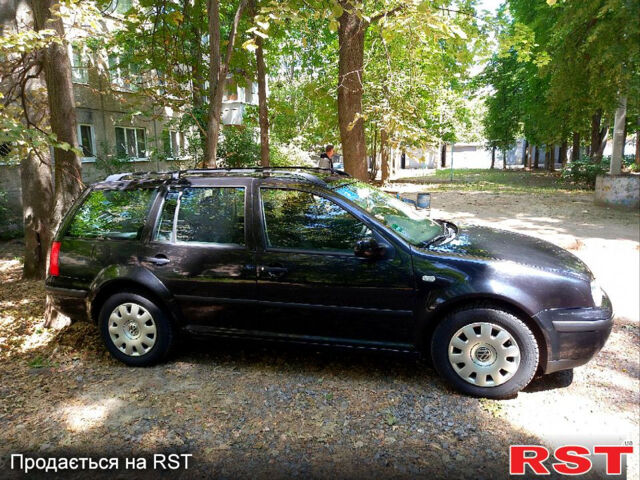 Чорний Фольксваген Гольф, об'ємом двигуна 1.6 л та пробігом 226 тис. км за 4700 $, фото 4 на Automoto.ua