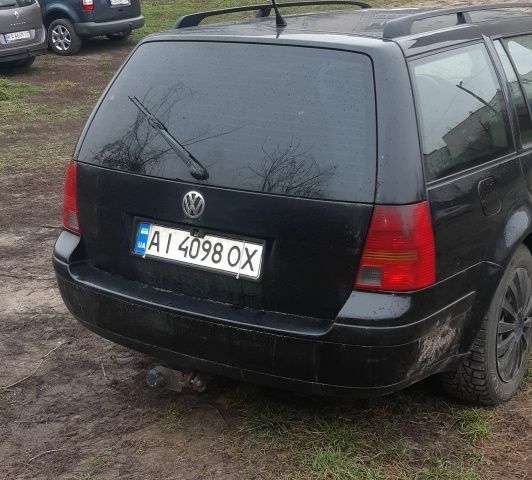 Черный Фольксваген Гольф, объемом двигателя 1.9 л и пробегом 511 тыс. км за 4100 $, фото 2 на Automoto.ua