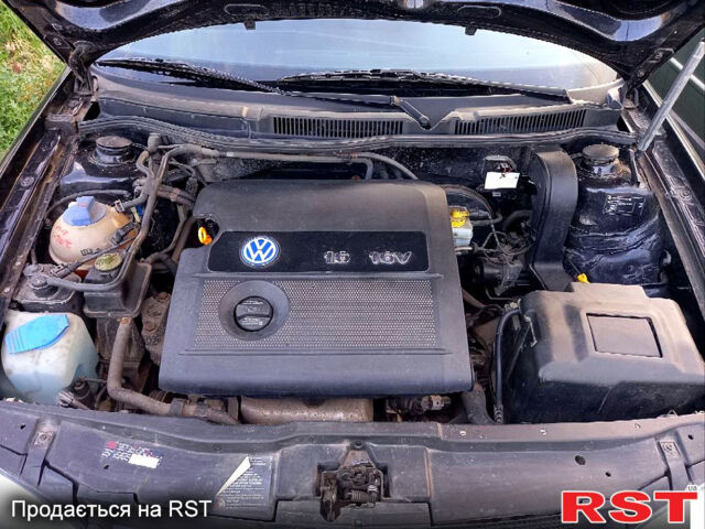 Чорний Фольксваген Гольф, об'ємом двигуна 1.6 л та пробігом 226 тис. км за 4700 $, фото 7 на Automoto.ua