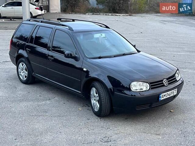 Черный Фольксваген Гольф, объемом двигателя 1.6 л и пробегом 272 тыс. км за 4500 $, фото 2 на Automoto.ua