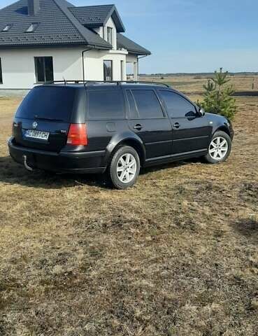 Черный Фольксваген Гольф, объемом двигателя 1.9 л и пробегом 314 тыс. км за 5000 $, фото 1 на Automoto.ua