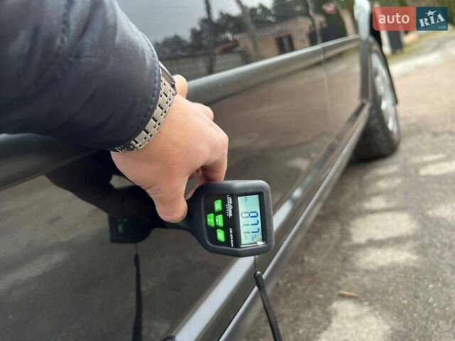 Черный Фольксваген Гольф, объемом двигателя 1.6 л и пробегом 241 тыс. км за 4200 $, фото 49 на Automoto.ua