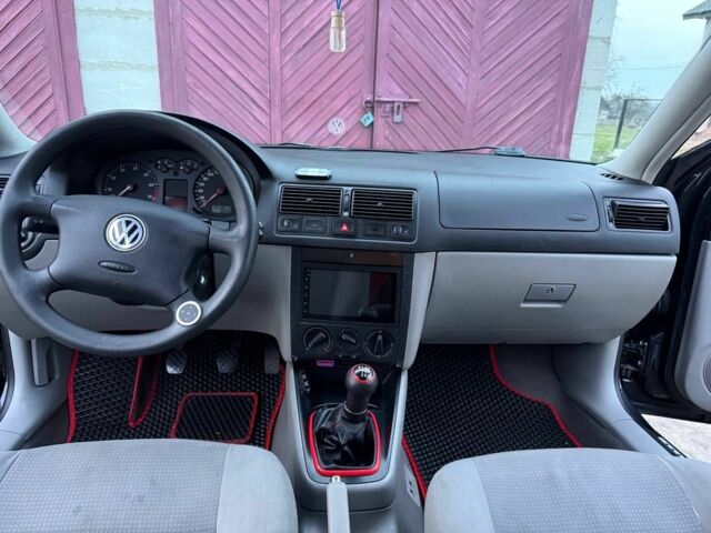 Чорний Фольксваген Гольф, об'ємом двигуна 1.6 л та пробігом 340 тис. км за 4200 $, фото 6 на Automoto.ua