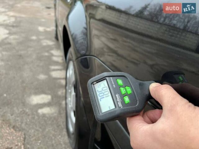 Черный Фольксваген Гольф, объемом двигателя 1.6 л и пробегом 241 тыс. км за 4200 $, фото 53 на Automoto.ua