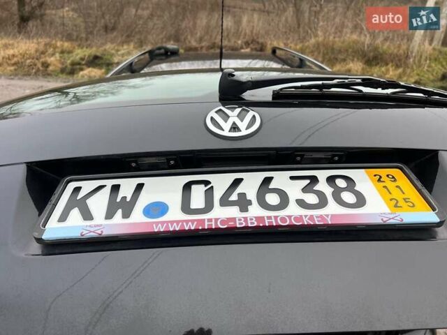 Черный Фольксваген Гольф, объемом двигателя 1.6 л и пробегом 136 тыс. км за 5700 $, фото 46 на Automoto.ua