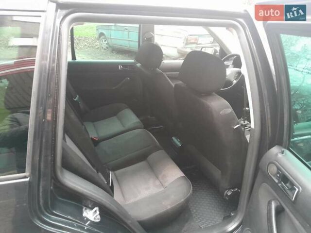 Черный Фольксваген Гольф, объемом двигателя 1.6 л и пробегом 185 тыс. км за 2900 $, фото 5 на Automoto.ua