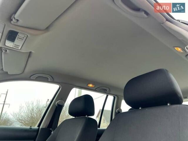 Черный Фольксваген Гольф, объемом двигателя 1.6 л и пробегом 136 тыс. км за 5700 $, фото 35 на Automoto.ua