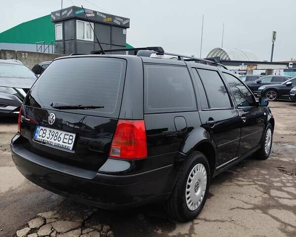 Черный Фольксваген Гольф, объемом двигателя 1.39 л и пробегом 212 тыс. км за 4700 $, фото 3 на Automoto.ua