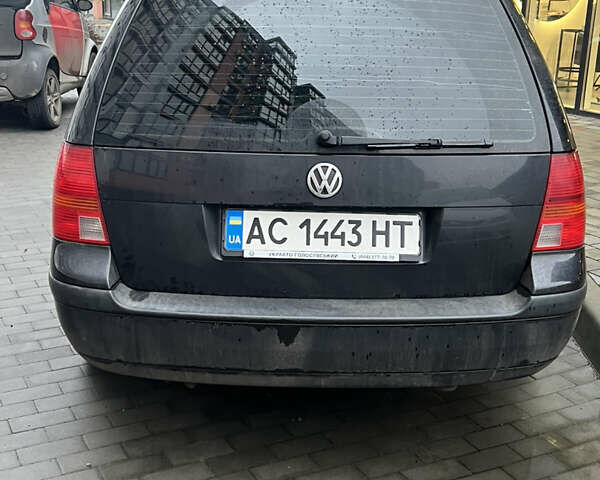 Черный Фольксваген Гольф, объемом двигателя 1.39 л и пробегом 204 тыс. км за 4000 $, фото 2 на Automoto.ua