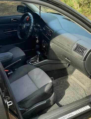 Черный Фольксваген Гольф, объемом двигателя 1.9 л и пробегом 314 тыс. км за 5000 $, фото 14 на Automoto.ua