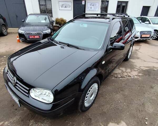 Черный Фольксваген Гольф, объемом двигателя 1.39 л и пробегом 212 тыс. км за 4700 $, фото 9 на Automoto.ua