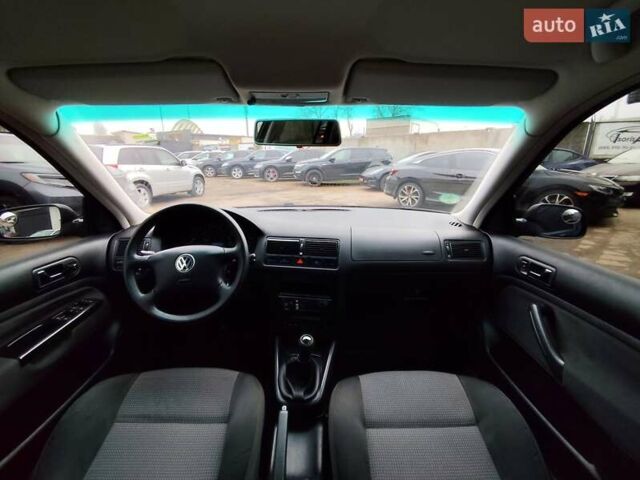 Черный Фольксваген Гольф, объемом двигателя 1.39 л и пробегом 212 тыс. км за 4700 $, фото 15 на Automoto.ua