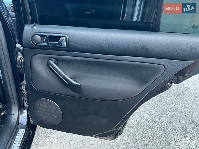 Чорний Фольксваген Гольф, об'ємом двигуна 1.6 л та пробігом 223 тис. км за 4700 $, фото 41 на Automoto.ua