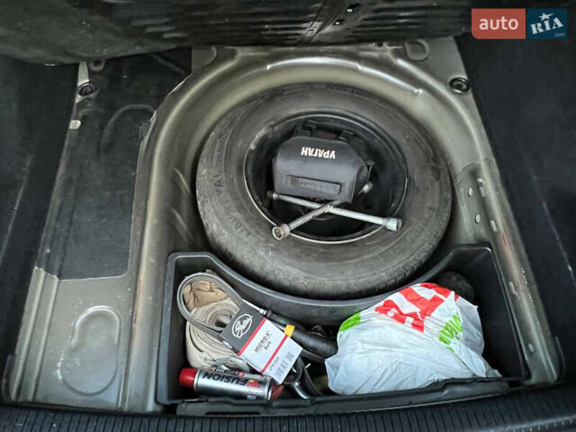 Чорний Фольксваген Гольф, об'ємом двигуна 1.6 л та пробігом 223 тис. км за 4700 $, фото 49 на Automoto.ua