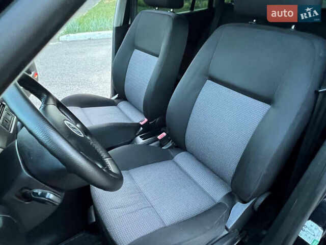 Чорний Фольксваген Гольф, об'ємом двигуна 1.6 л та пробігом 223 тис. км за 4700 $, фото 30 на Automoto.ua