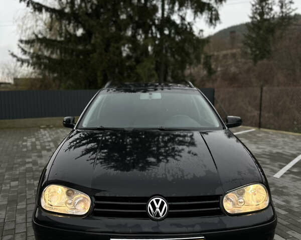 Черный Фольксваген Гольф, объемом двигателя 1.6 л и пробегом 282 тыс. км за 3950 $, фото 10 на Automoto.ua