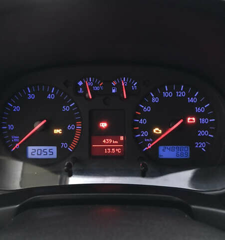 Черный Фольксваген Гольф, объемом двигателя 1.39 л и пробегом 250 тыс. км за 4250 $, фото 25 на Automoto.ua