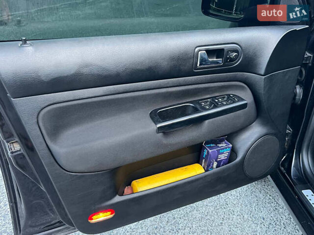 Чорний Фольксваген Гольф, об'ємом двигуна 1.6 л та пробігом 223 тис. км за 4700 $, фото 23 на Automoto.ua