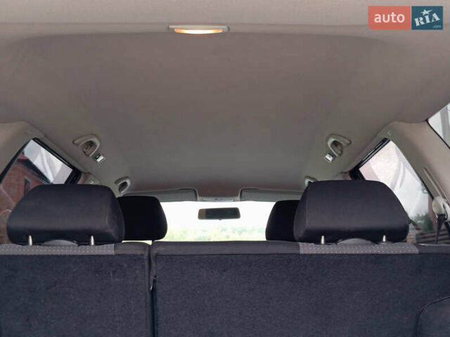 Фольксваген Гольф 2003 у Бучаче на Automoto.ua Чорний Фольксваген Гольф, об'ємом двигуна 1.6 л та пробігом 300 тис. км за 4250 $, фото 33 на Automoto.ua