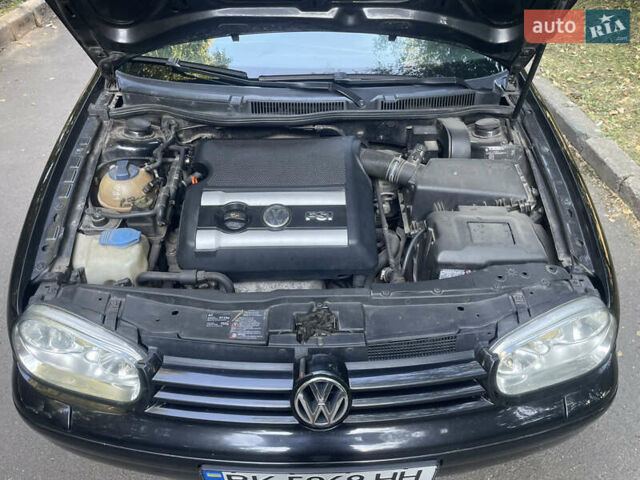Черный Фольксваген Гольф, объемом двигателя 1.6 л и пробегом 312 тыс. км за 4300 $, фото 4 на Automoto.ua