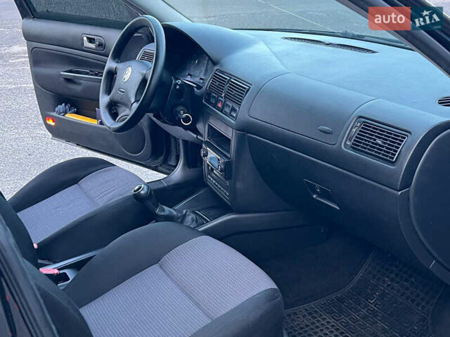 Чорний Фольксваген Гольф, об'ємом двигуна 1.6 л та пробігом 223 тис. км за 4700 $, фото 45 на Automoto.ua