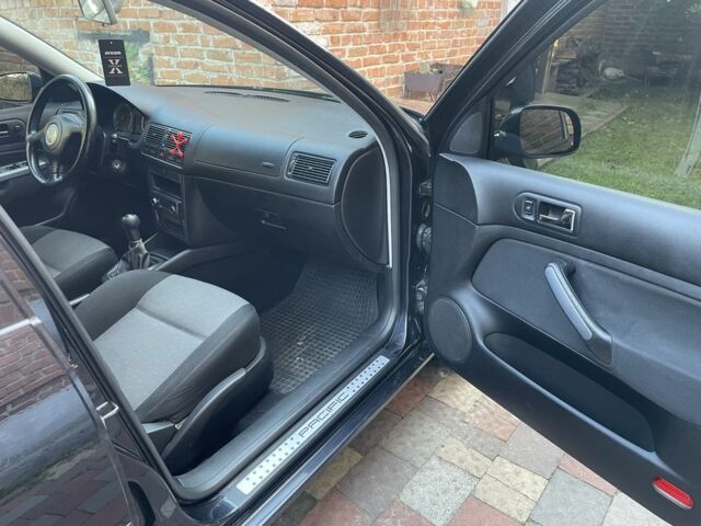 Черный Фольксваген Гольф, объемом двигателя 1.4 л и пробегом 277 тыс. км за 3500 $, фото 10 на Automoto.ua