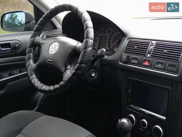 Фольксваген Гольф 2003 у Бучаче на Automoto.ua Чорний Фольксваген Гольф, об'ємом двигуна 1.6 л та пробігом 300 тис. км за 4250 $, фото 35 на Automoto.ua