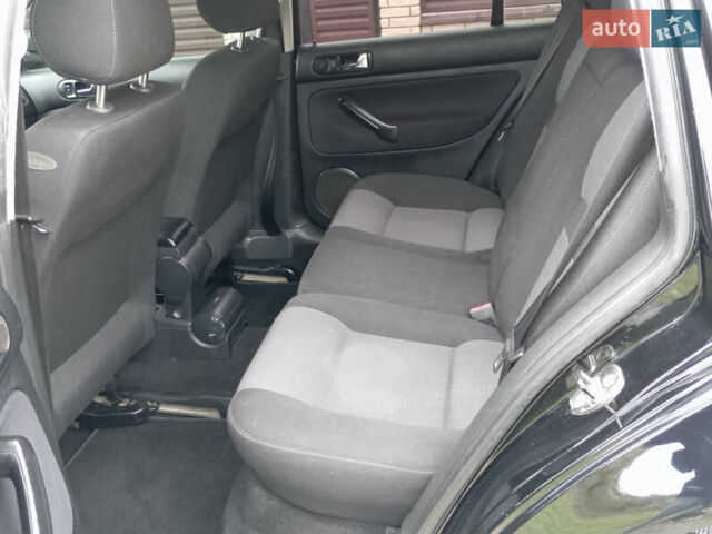 Фольксваген Гольф 2003 у Бучаче на Automoto.ua Чорний Фольксваген Гольф, об'ємом двигуна 1.6 л та пробігом 300 тис. км за 4250 $, фото 37 на Automoto.ua