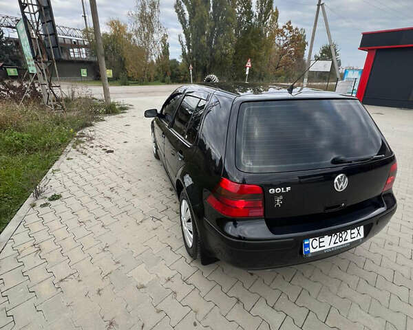 Черный Фольксваген Гольф, объемом двигателя 1.39 л и пробегом 250 тыс. км за 4250 $, фото 6 на Automoto.ua