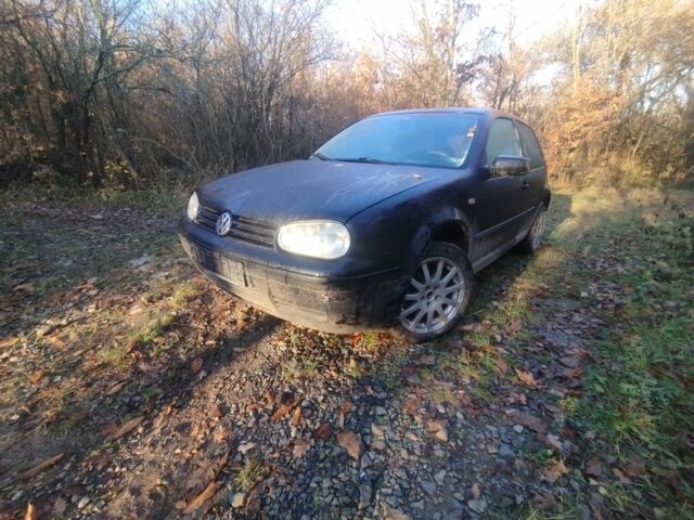 Черный Фольксваген Гольф, объемом двигателя 1.6 л и пробегом 200 тыс. км за 700 $, фото 8 на Automoto.ua