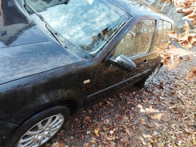 Чорний Фольксваген Гольф, об'ємом двигуна 1.6 л та пробігом 200 тис. км за 700 $, фото 1 на Automoto.ua