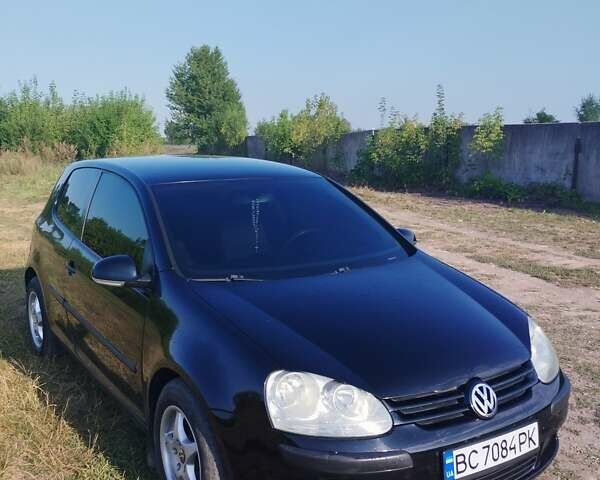 Черный Фольксваген Гольф, объемом двигателя 1.6 л и пробегом 285 тыс. км за 4000 $, фото 7 на Automoto.ua