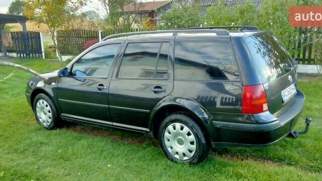 Черный Фольксваген Гольф, объемом двигателя 1.6 л и пробегом 210 тыс. км за 4000 $, фото 8 на Automoto.ua