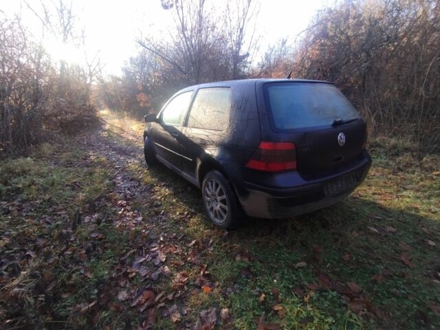 Черный Фольксваген Гольф, объемом двигателя 1.6 л и пробегом 200 тыс. км за 700 $, фото 9 на Automoto.ua