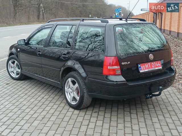 Черный Фольксваген Гольф, объемом двигателя 1.6 л и пробегом 264 тыс. км за 5599 $, фото 12 на Automoto.ua