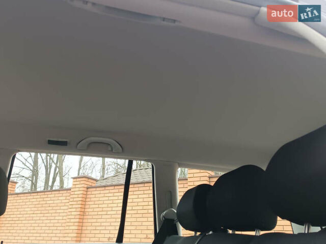 Черный Фольксваген Гольф, объемом двигателя 1.6 л и пробегом 264 тыс. км за 5599 $, фото 45 на Automoto.ua