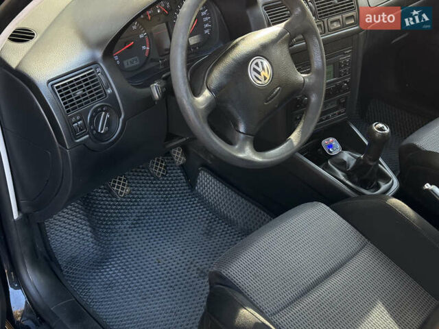 Фольксваген Гольф 2005 в Дрогобыче на Automoto.ua Черный Фольксваген Гольф, объемом двигателя 1.6 л и пробегом 246 тыс. км за 3999 $, фото 26 на Automoto.ua