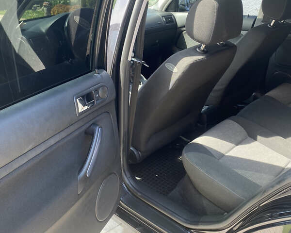 Чорний Фольксваген Гольф, об'ємом двигуна 1.6 л та пробігом 237 тис. км за 4700 $, фото 14 на Automoto.ua