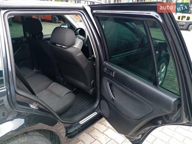 Черный Фольксваген Гольф, объемом двигателя 1.9 л и пробегом 314 тыс. км за 4850 $, фото 16 на Automoto.ua