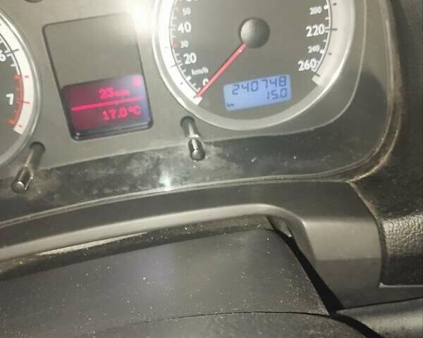 Черный Фольксваген Гольф, объемом двигателя 1.6 л и пробегом 240 тыс. км за 4999 $, фото 2 на Automoto.ua