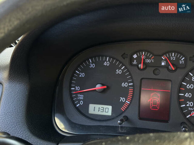 Фольксваген Гольф 2005 в Дрогобыче на Automoto.ua Черный Фольксваген Гольф, объемом двигателя 1.6 л и пробегом 246 тыс. км за 3999 $, фото 36 на Automoto.ua