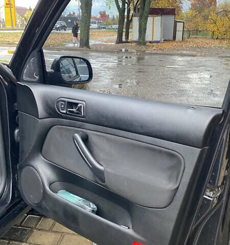 Чорний Фольксваген Гольф, об'ємом двигуна 1.6 л та пробігом 215 тис. км за 4700 $, фото 18 на Automoto.ua