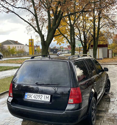 Чорний Фольксваген Гольф, об'ємом двигуна 1.6 л та пробігом 215 тис. км за 4700 $, фото 5 на Automoto.ua