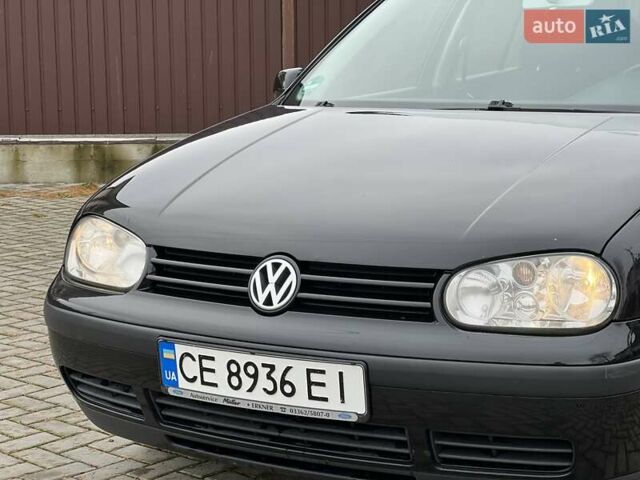 Черный Фольксваген Гольф, объемом двигателя 1.6 л и пробегом 250 тыс. км за 4350 $, фото 33 на Automoto.ua