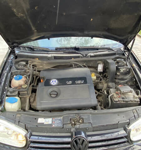 Чорний Фольксваген Гольф, об'ємом двигуна 1.6 л та пробігом 215 тис. км за 4700 $, фото 32 на Automoto.ua