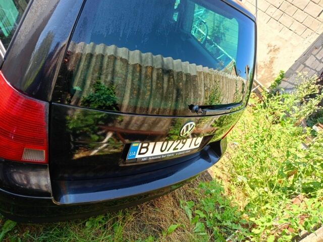 Черный Фольксваген Гольф, объемом двигателя 1.4 л и пробегом 260 тыс. км за 4600 $, фото 1 на Automoto.ua