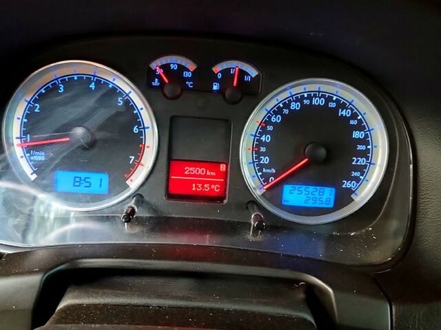 Черный Фольксваген Гольф, объемом двигателя 1.6 л и пробегом 255 тыс. км за 5000 $, фото 6 на Automoto.ua