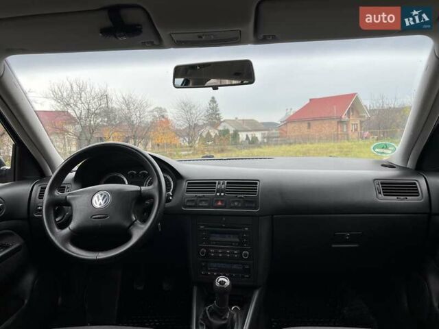 Черный Фольксваген Гольф, объемом двигателя 1.6 л и пробегом 250 тыс. км за 4350 $, фото 44 на Automoto.ua