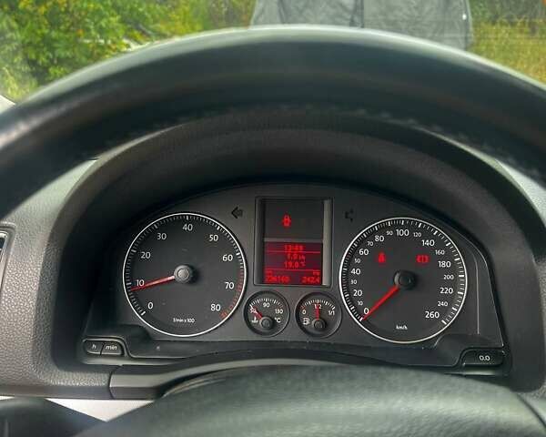 Чорний Фольксваген Гольф, об'ємом двигуна 1.6 л та пробігом 237 тис. км за 6800 $, фото 16 на Automoto.ua